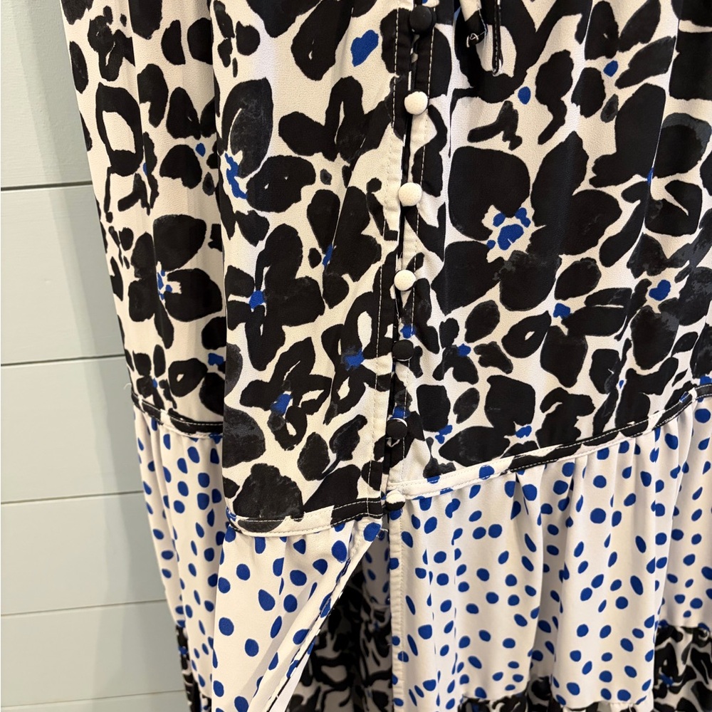 Floral Black and White Maxi Dress - Picture 5 of 6